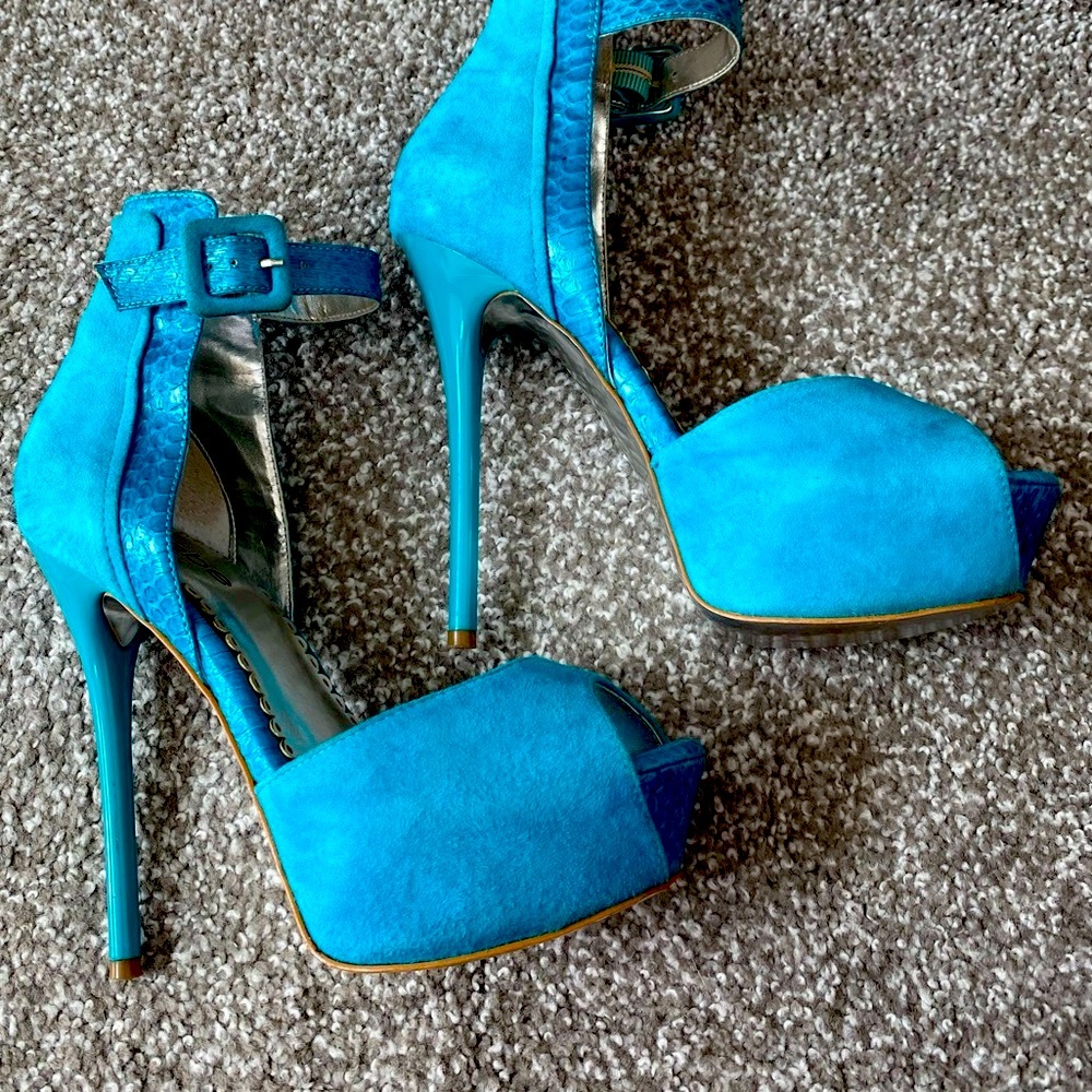 High Heel Platform Shoes, Bebe, Size 6